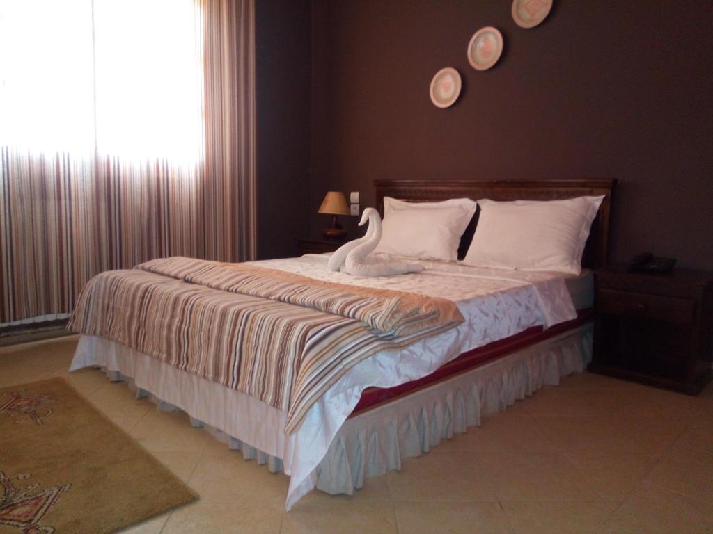 Atlas House Hotel Ifrane Buitenkant foto