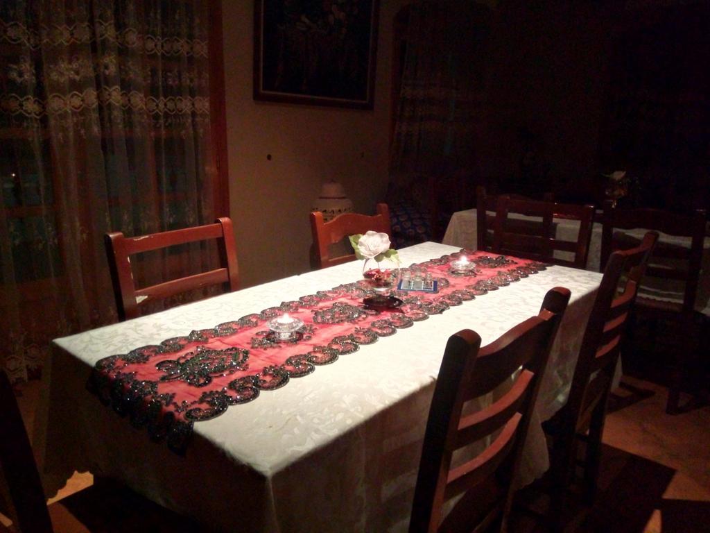 Atlas House Hotel Ifrane Buitenkant foto